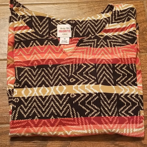 Ruby Rd Favorites Top - Picture 4 of 5